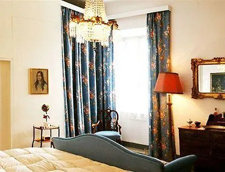 Palazzo Dalla Casapiccola 3* Macerata