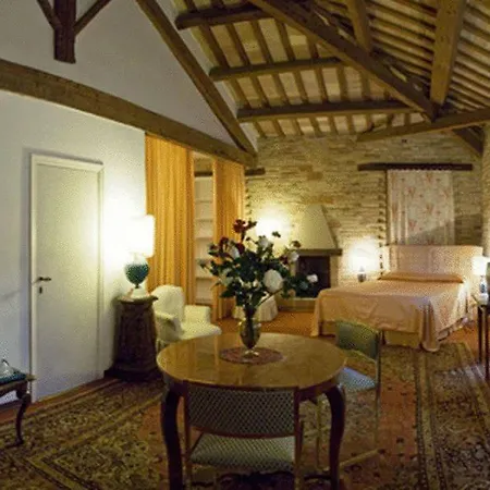 Palazzo Dalla Casapiccola 3* Macerata